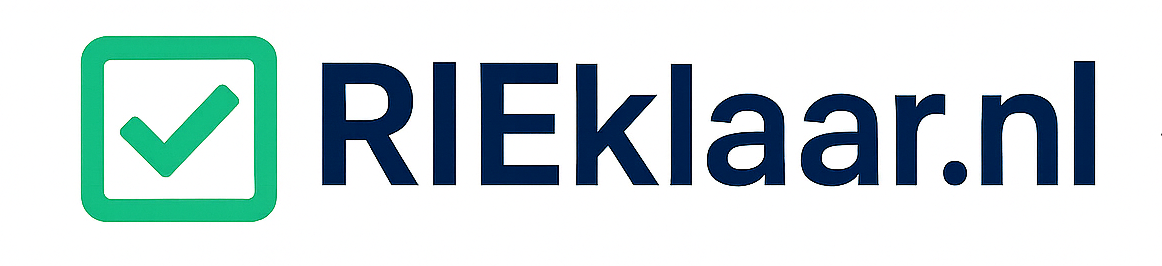 RIEklaar logo verticaal met groene vinkjes Verticaal RIEklaar-logo met groene vinkjes.